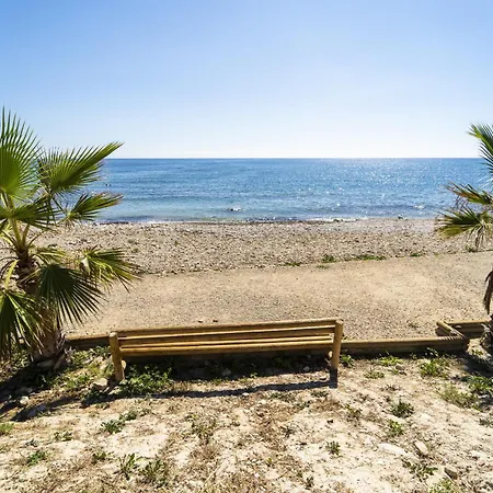 Ca La Mar בית הארחה 4*